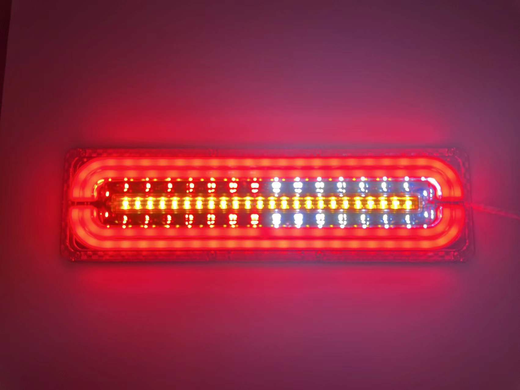 Caminhão fluindo luz traseira yn-tlc46