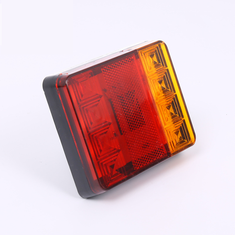 Luz traseira YN-YN-TLC04