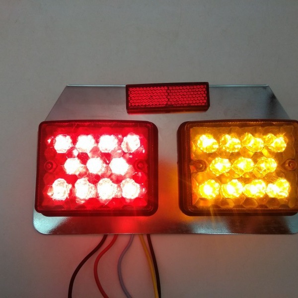 Caminhão 24V 2 colorido 22LED Tail Light YN-TLC65